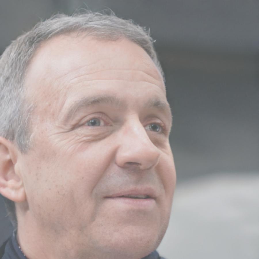 Finanzexperte und Kursleiter